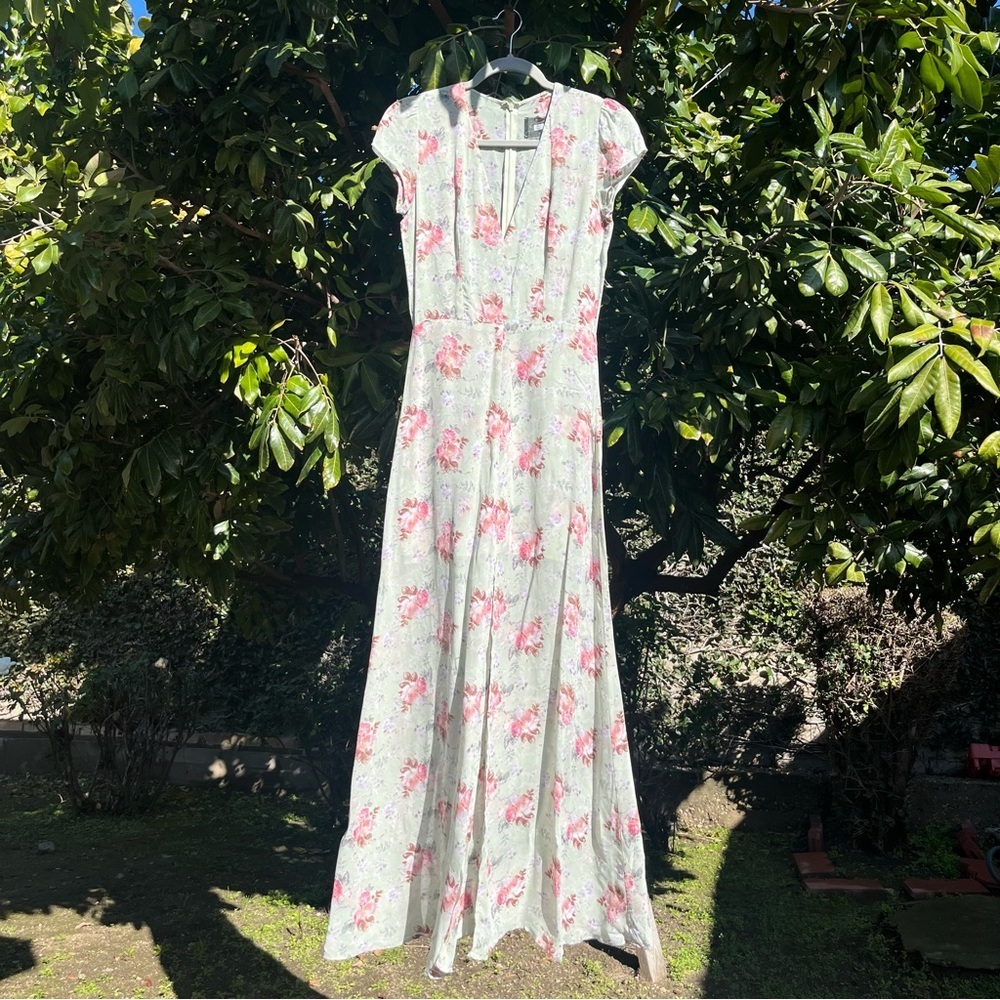 REFORMATION light sage green floral viscose short sleeve maxi gown